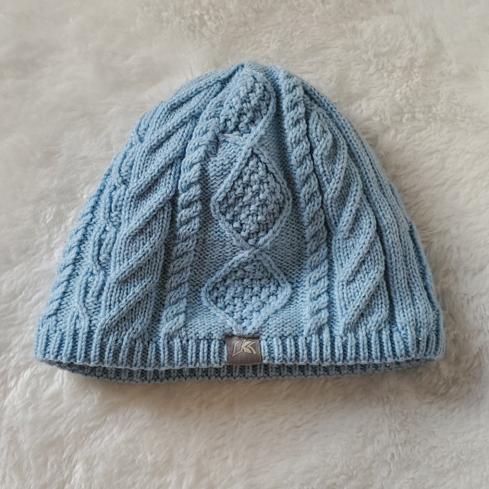Light Blue Cable Knit Kombi Beanie